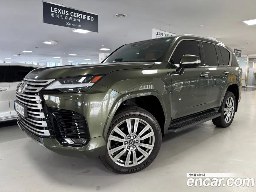 Lexus LX — фото 1