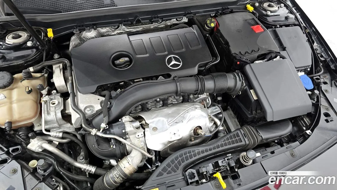 Mercedes-Benz A-Class — фото 10
