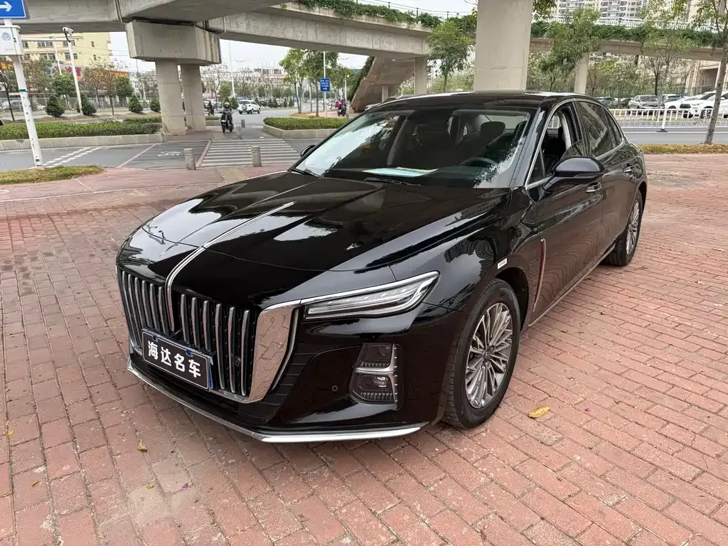 Hongqi H5 — фото 1