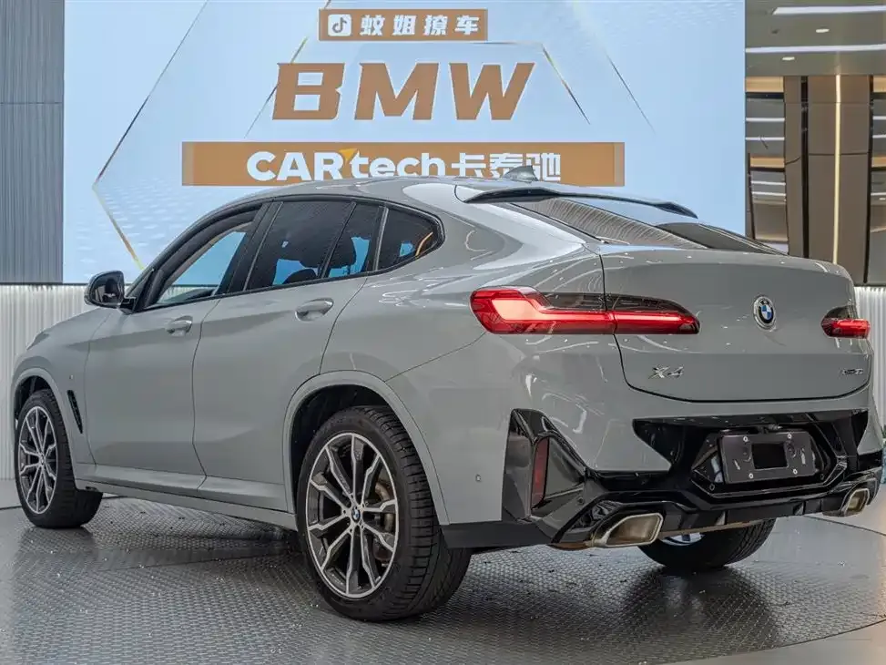 BMW X4 — фото 9