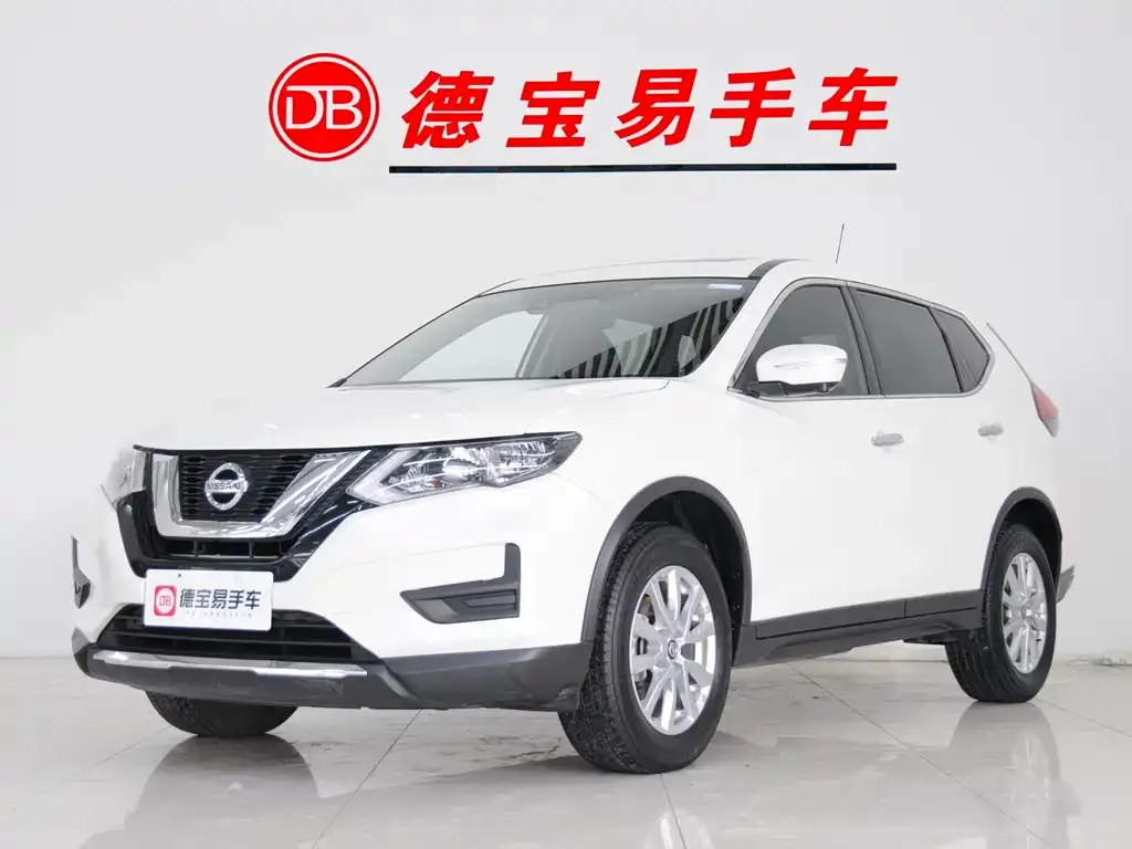 Nissan X-Trail — фото 1