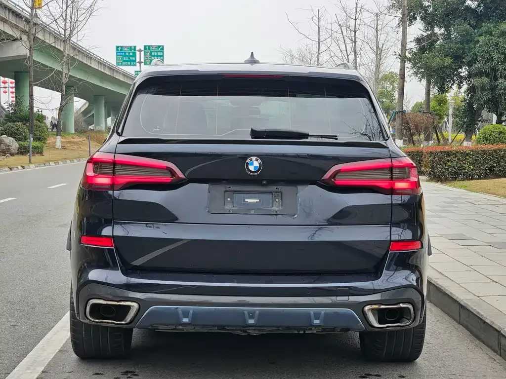 BMW X5 (Import) — фото 7