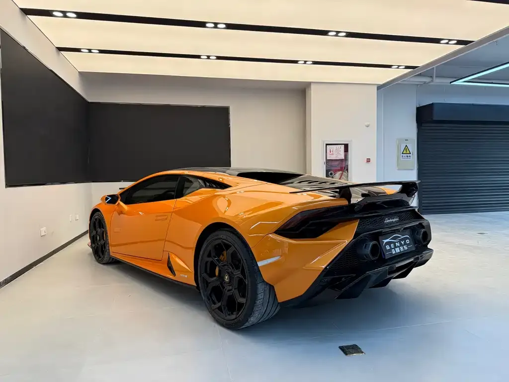 Lamborghini Huracan — фото 2