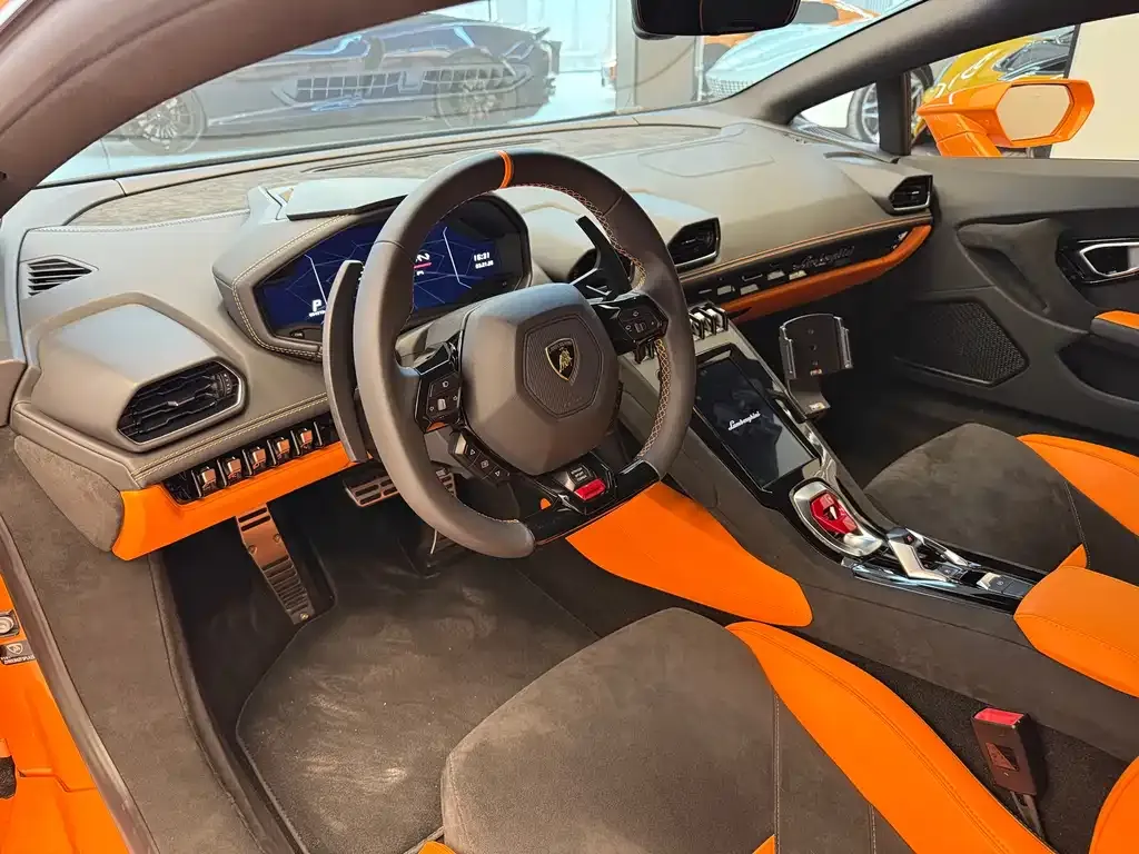 Lamborghini Huracan — фото 10