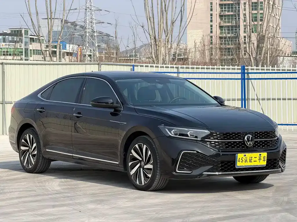 Volkswagen Passat — фото 3