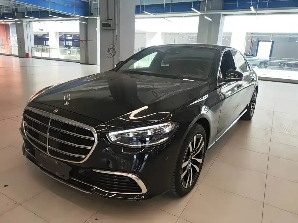 Mercedes-Benz S-Class — фото 1