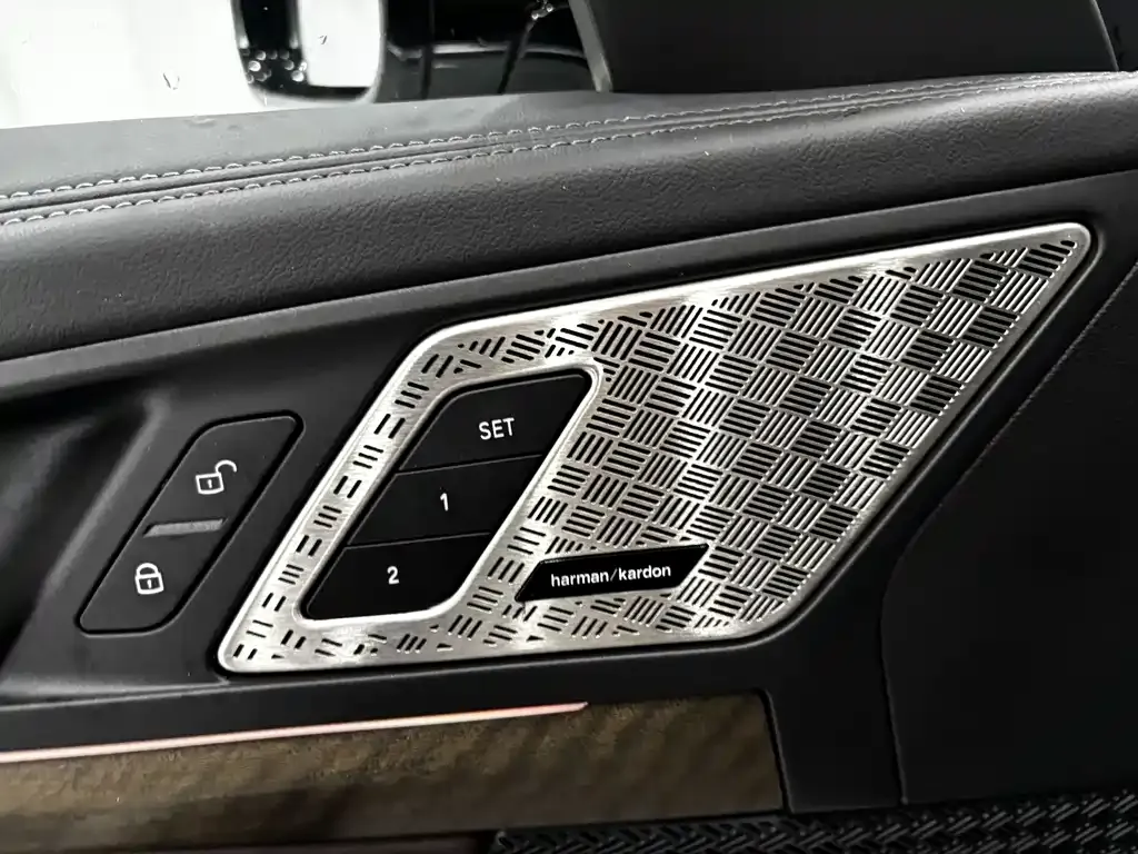 BMW X1 — фото 10