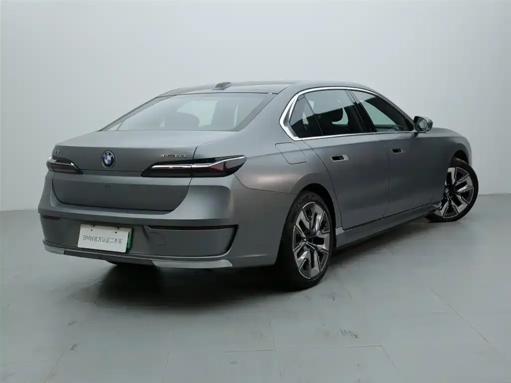 BMW i7 — фото 8