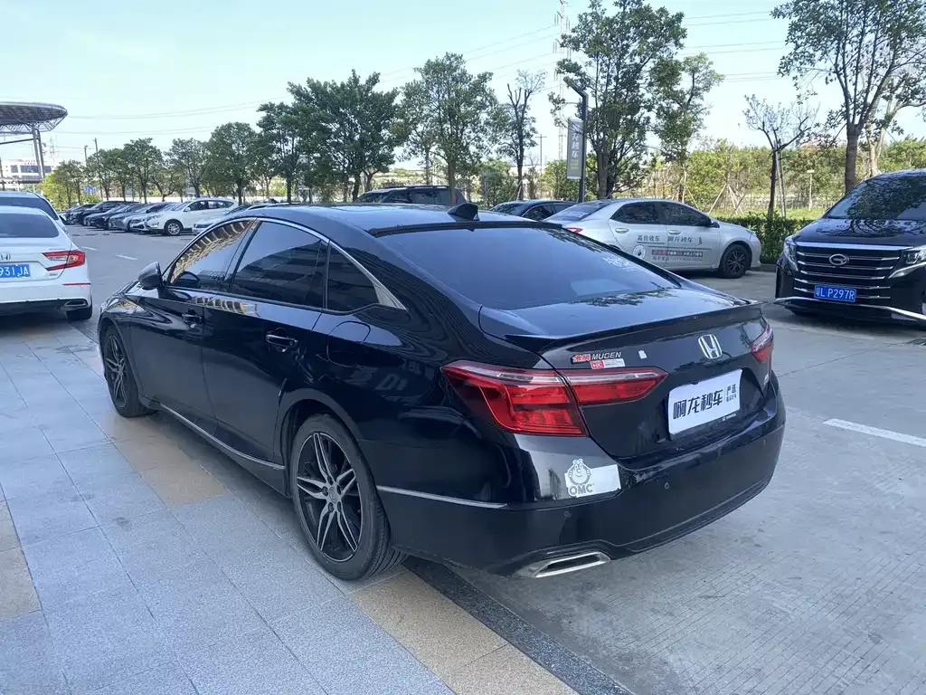 Honda Inspire — фото 6