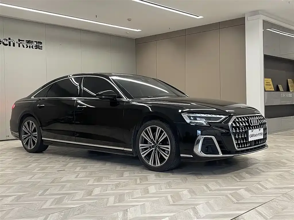 Audi A8 — фото 9