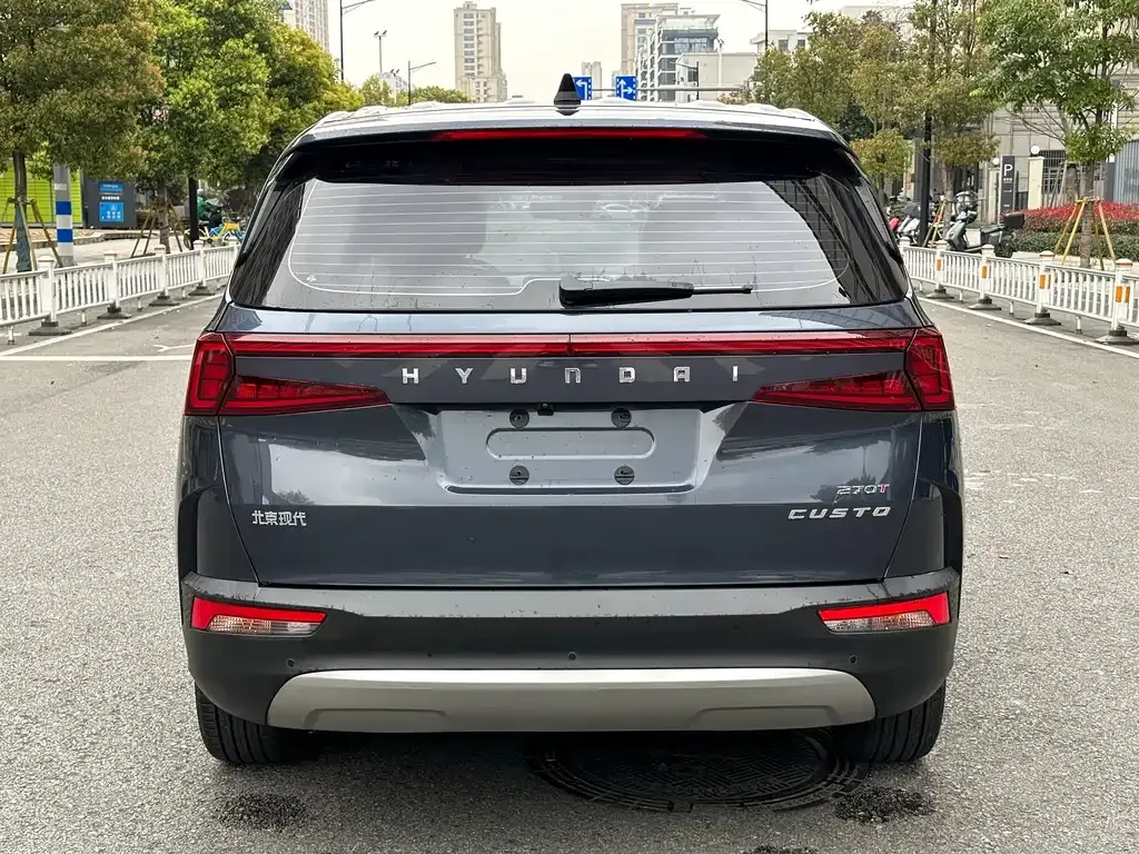 Hyundai Custo — фото 2