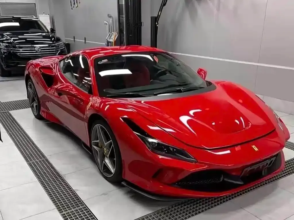 Ferrari F8 — фото 1