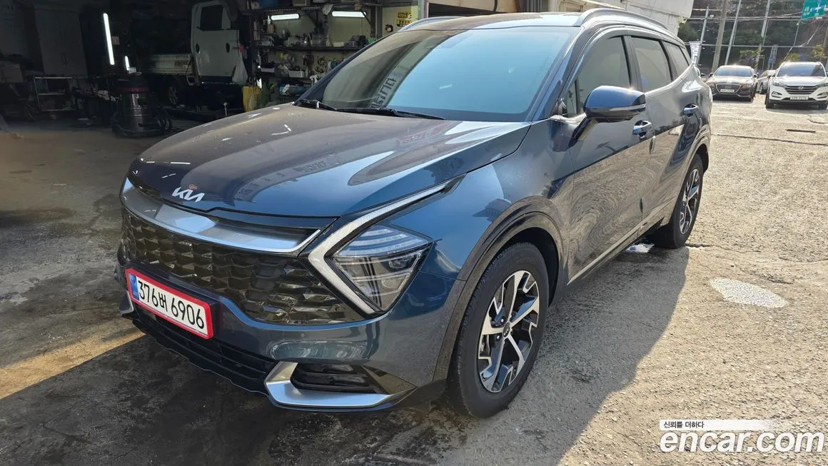 Kia Sportage — фото 1