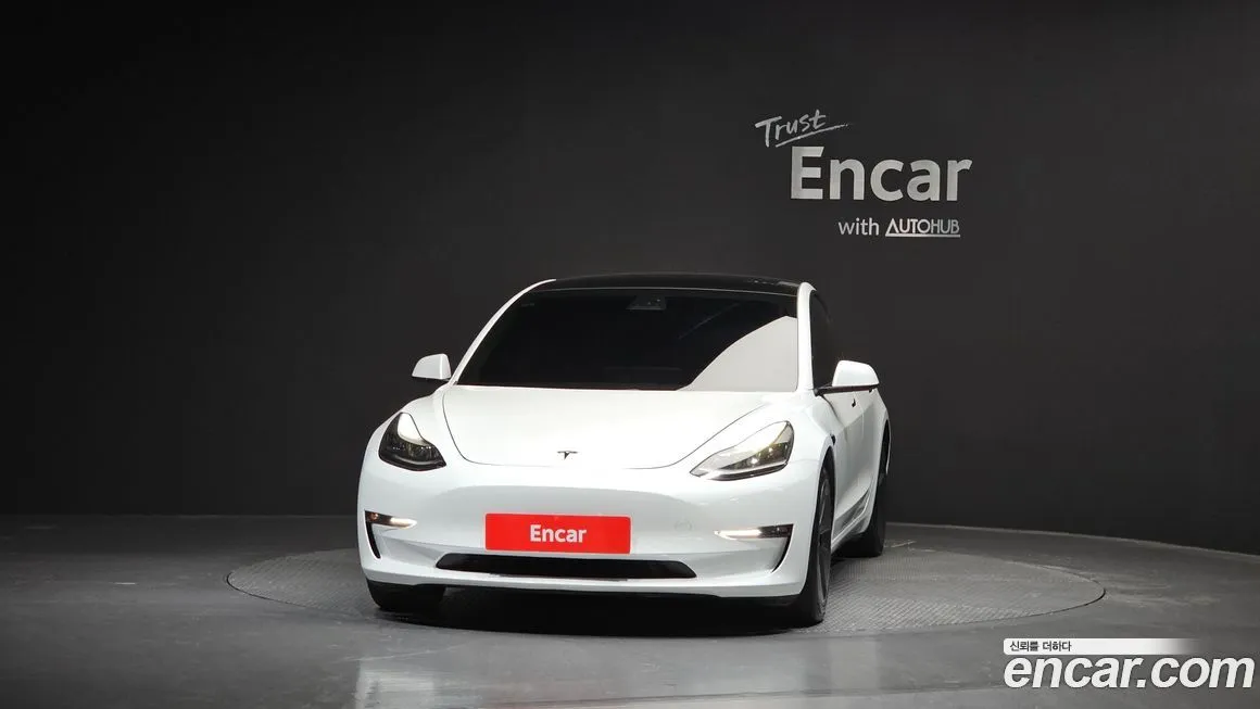 Tesla Model 3 — фото 3