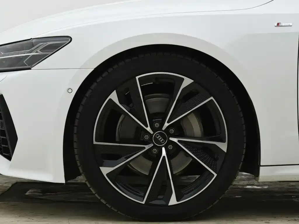 Audi A7 — фото 9