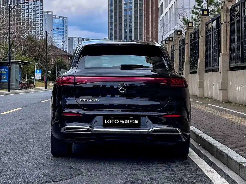 Mercedes-Benz EQS SUV — фото 9