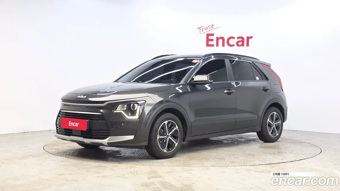 Kia Niro — фото 1