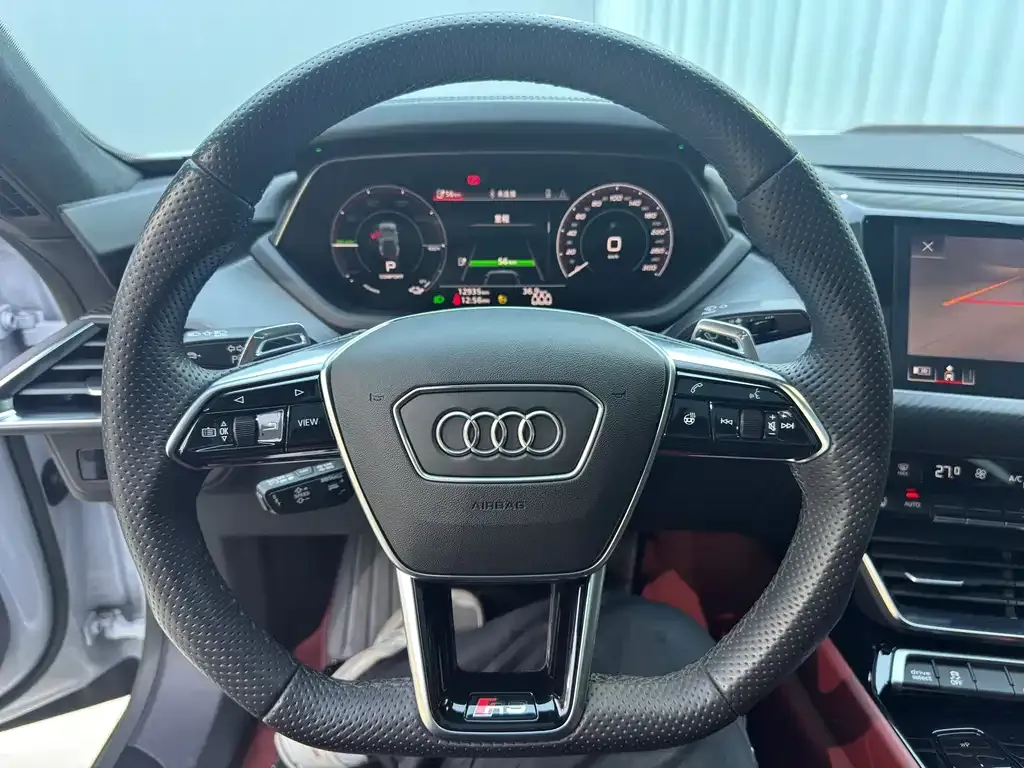 Audi RS e-tron GT — фото 4