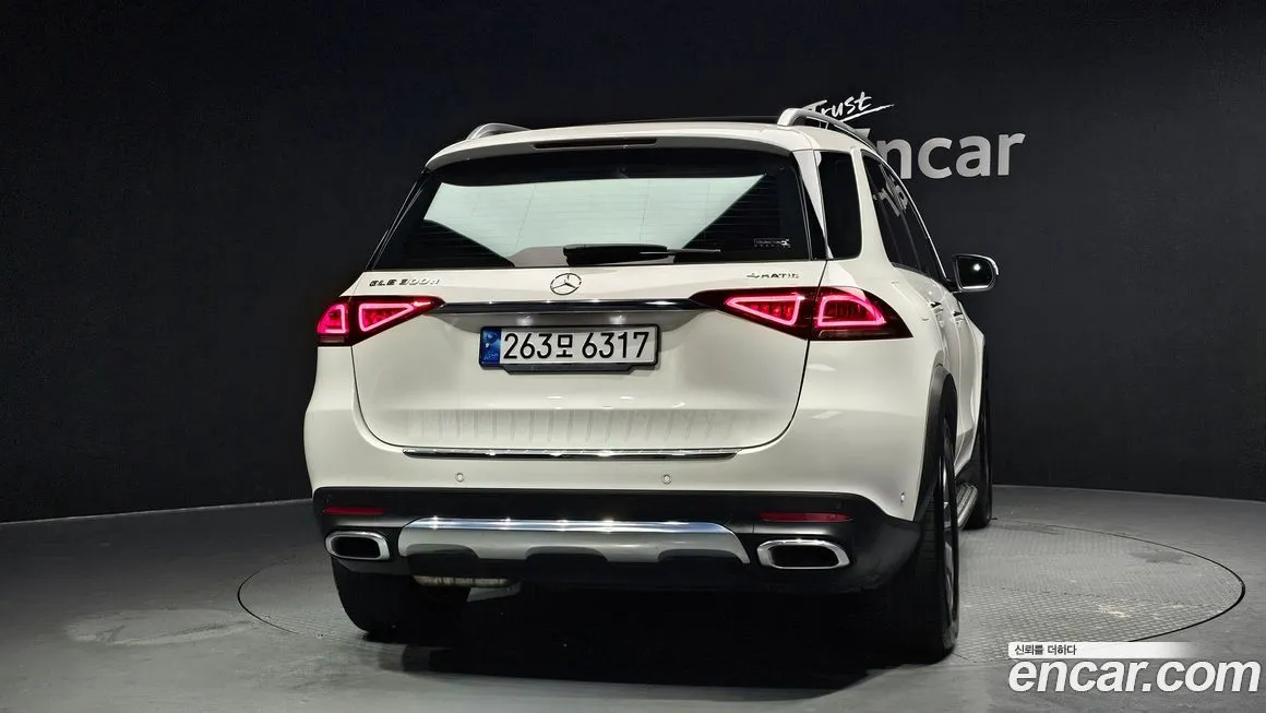 Mercedes-Benz GLE-Class — фото 6