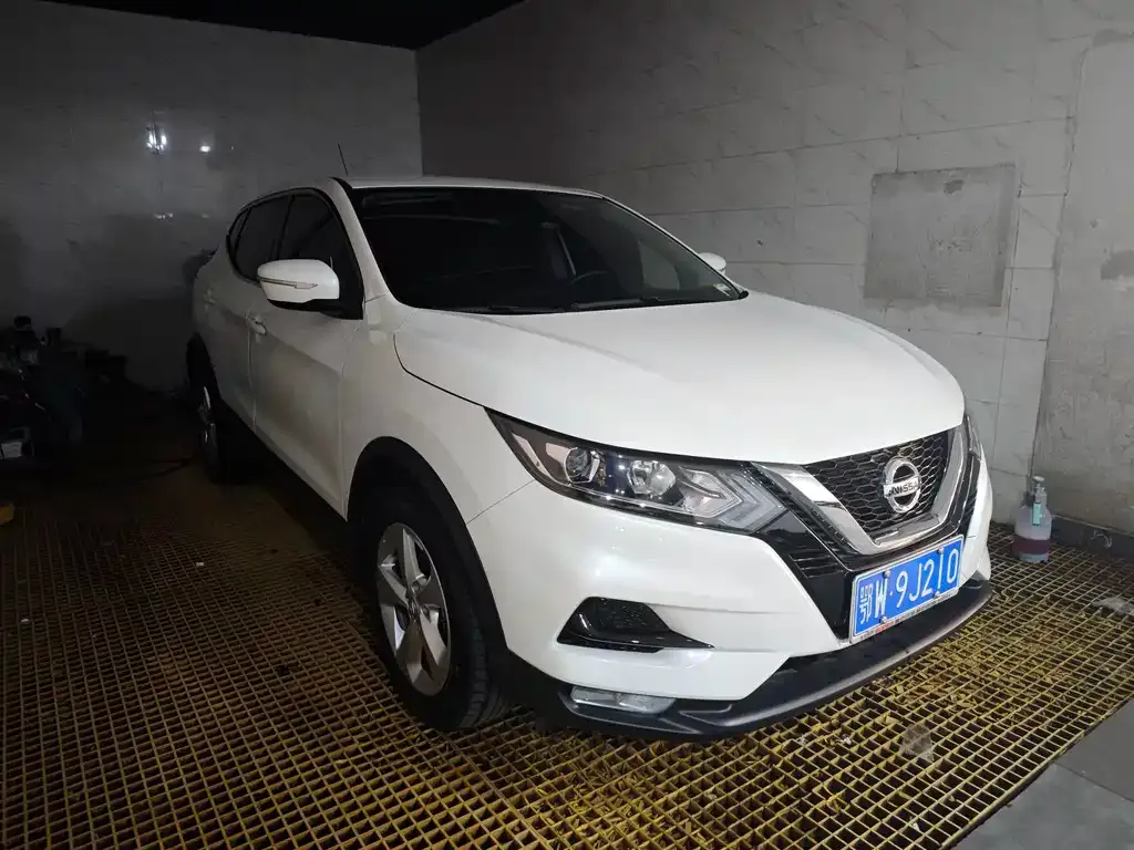Nissan Qashqai — фото 9