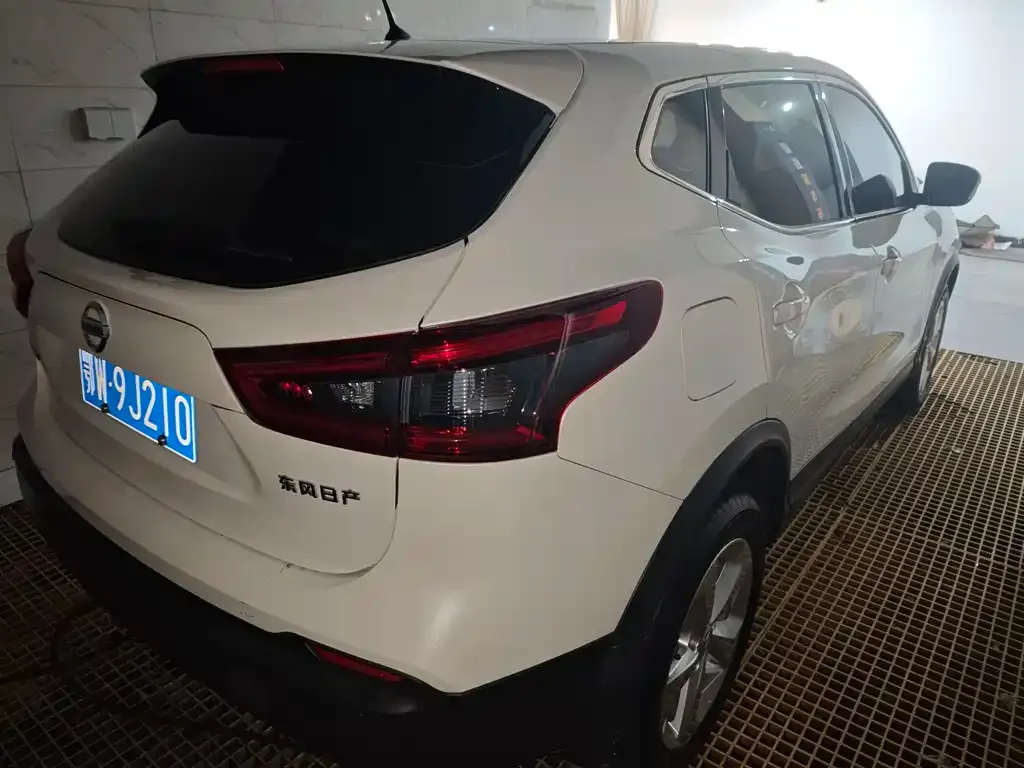Nissan Qashqai — фото 5