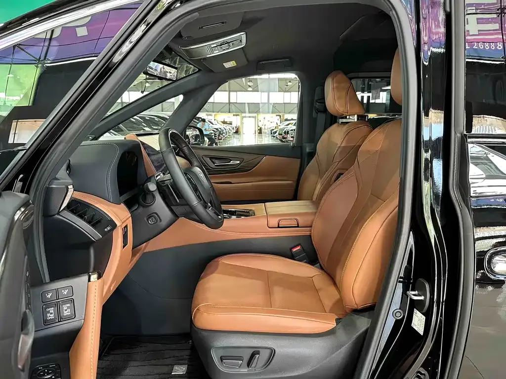 Toyota Alphard — фото 6
