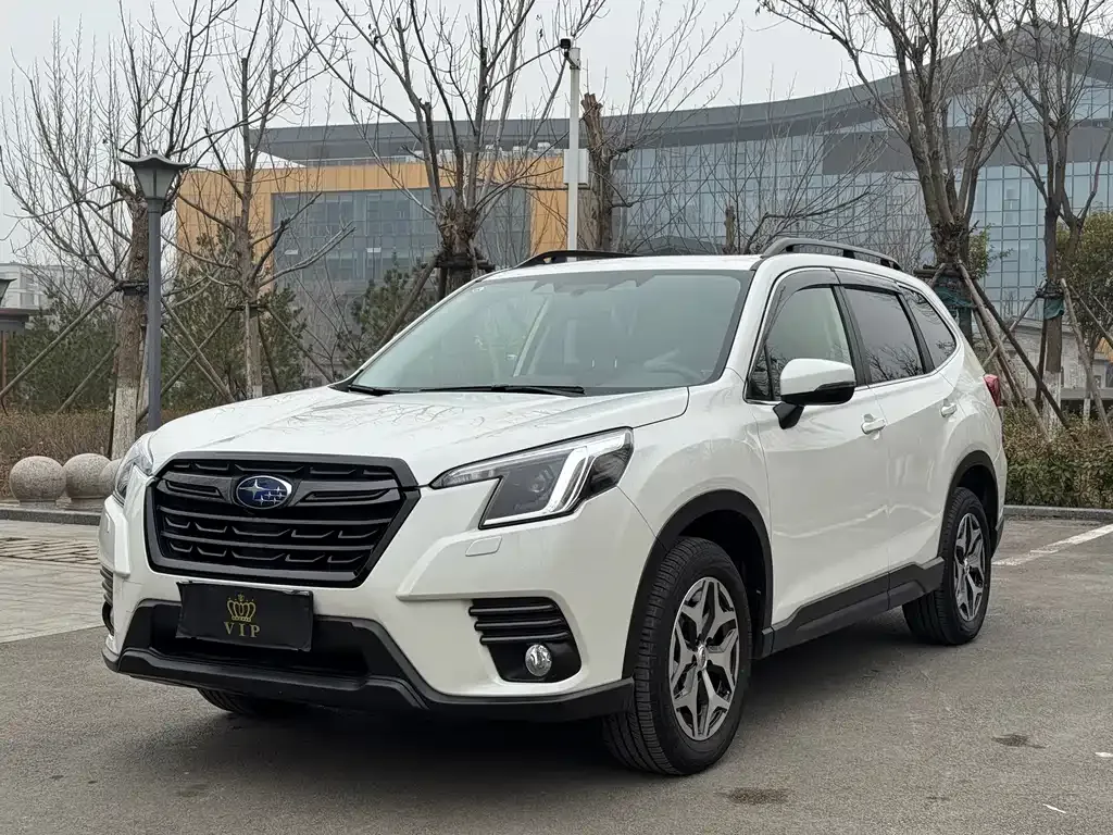 Subaru Forester — фото 1