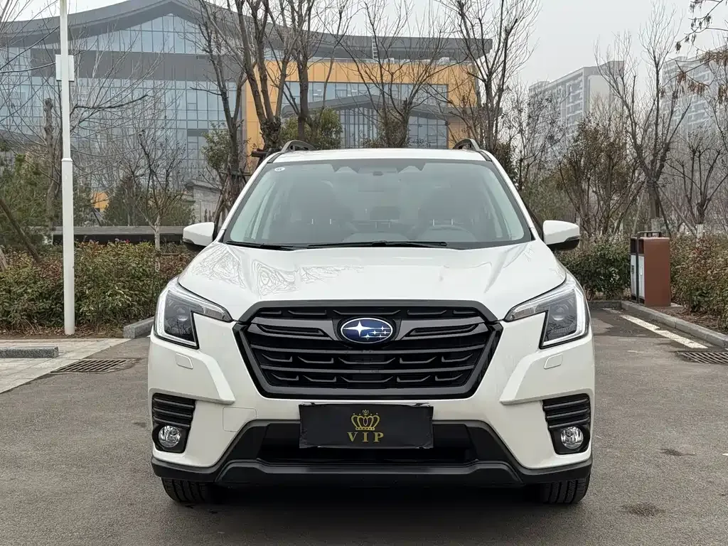 Subaru Forester — фото 4
