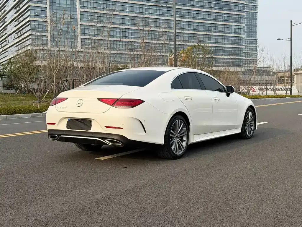 Mercedes-Benz CLS — фото 4
