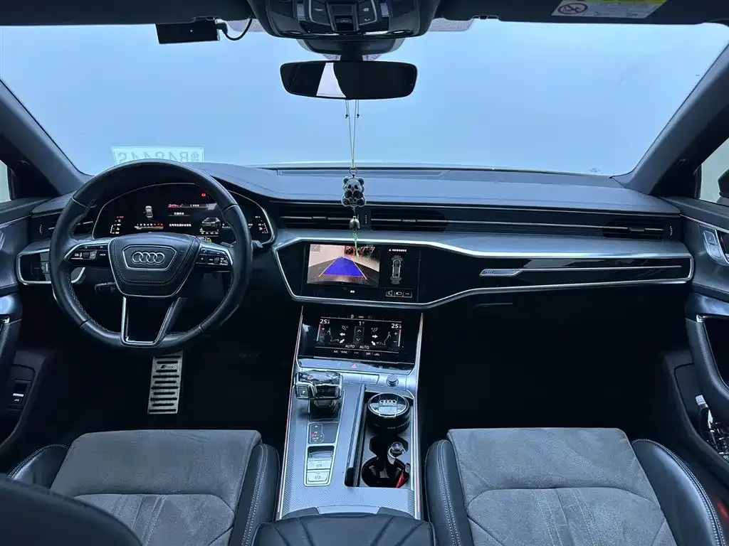 Audi A6L — фото 6