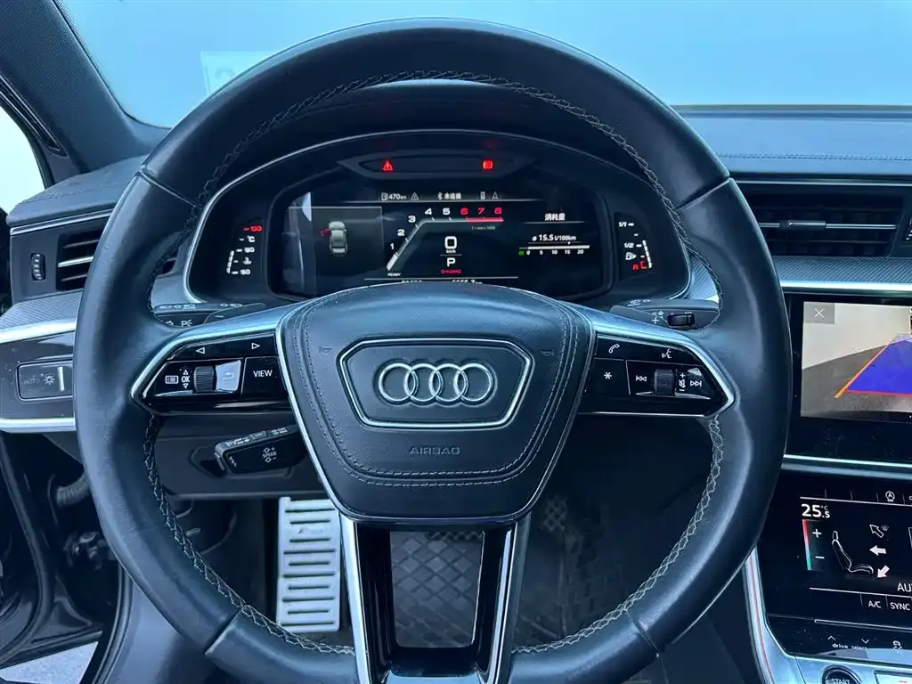 Audi A6L — фото 10