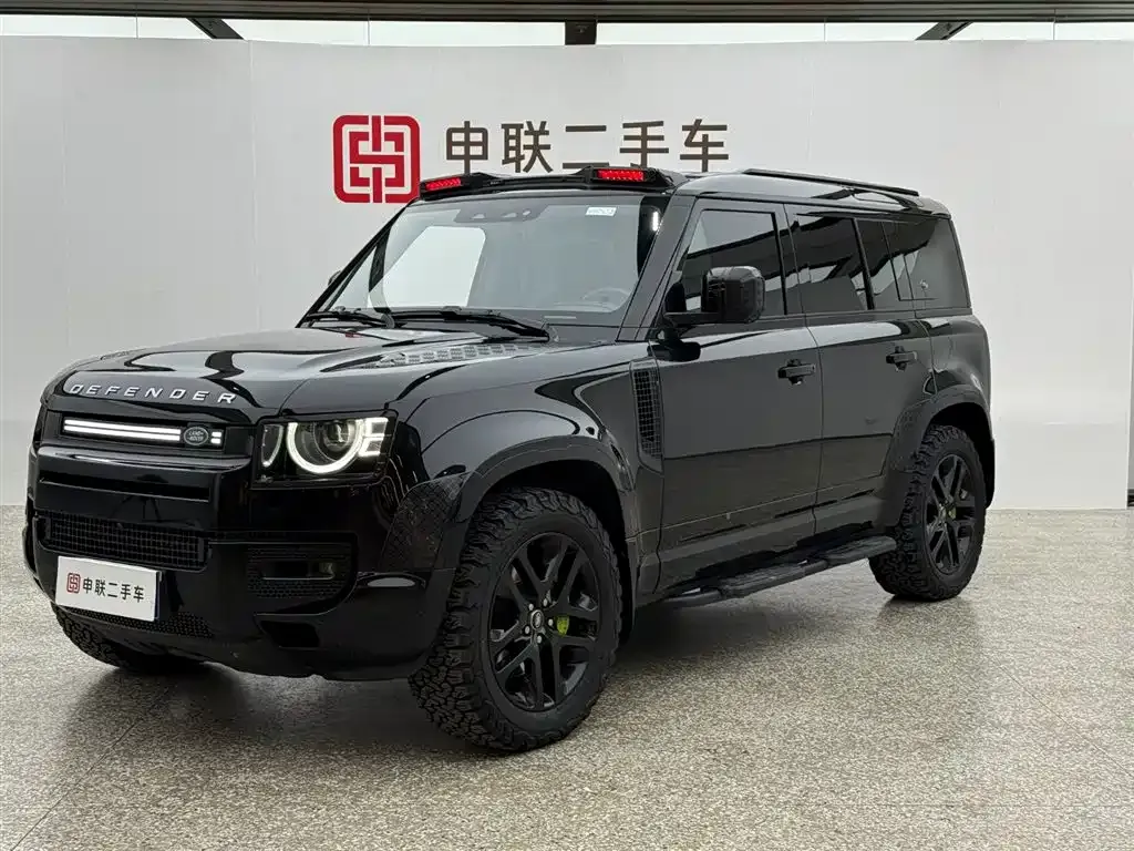 Land Rover Defender — фото 1