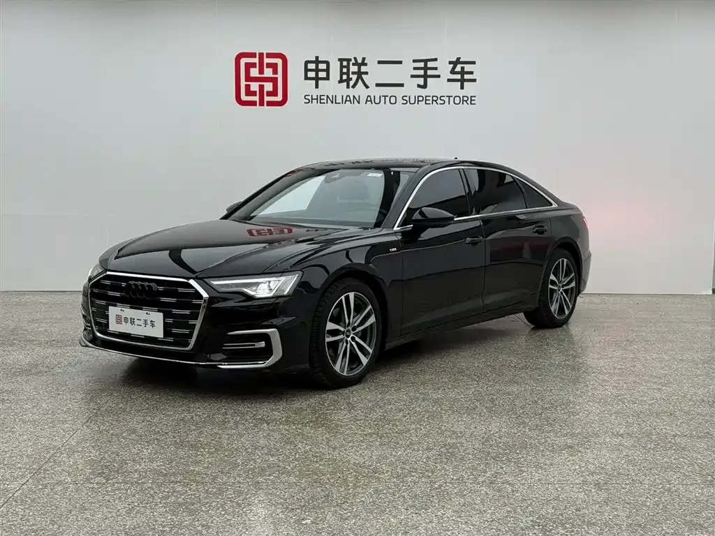 Audi A6L — фото 1
