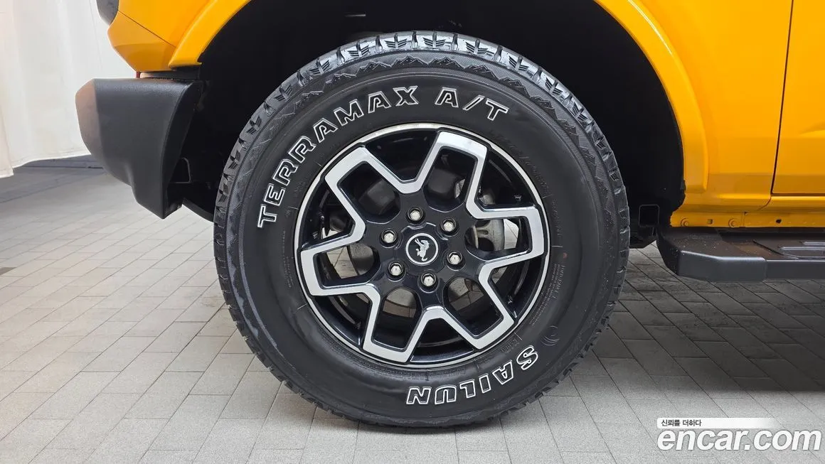 Ford Bronco — фото 2