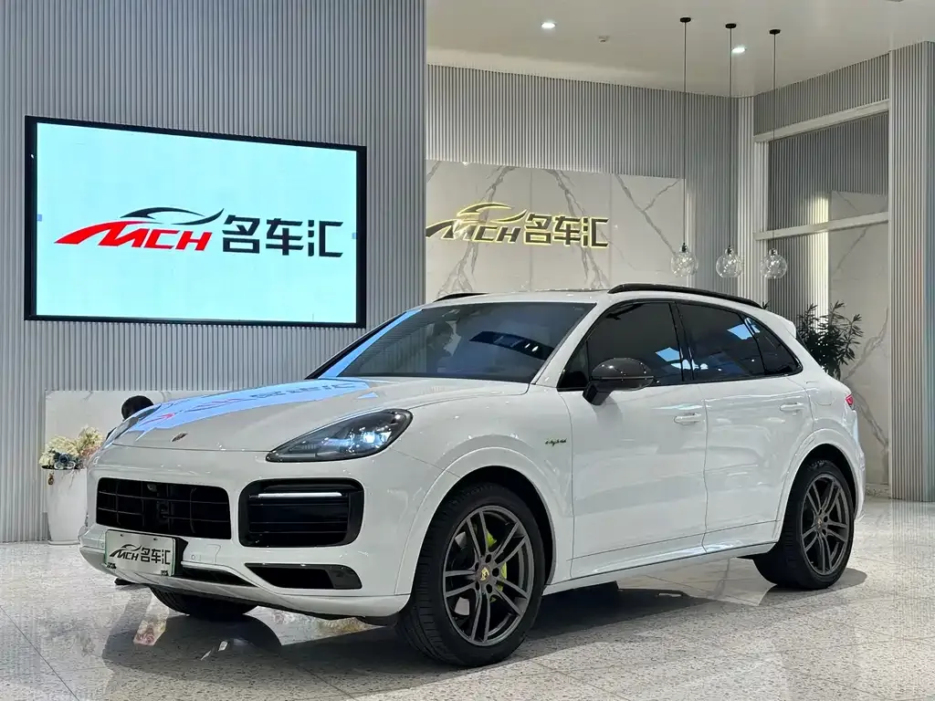 Porsche Cayenne Hybrid — фото 1