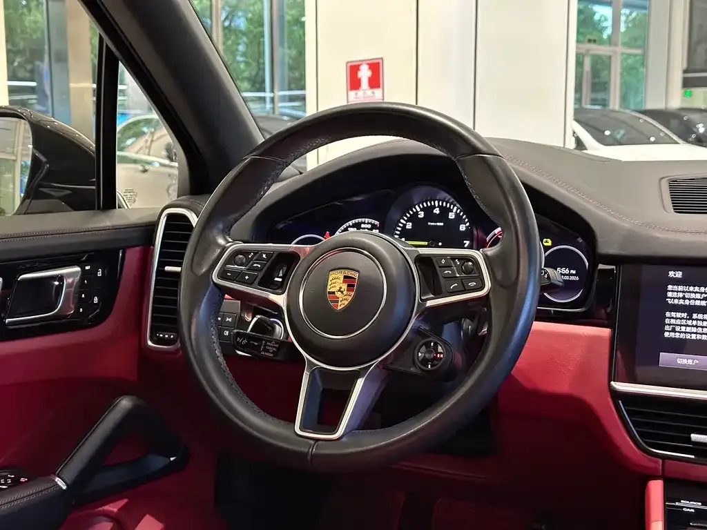 Porsche Cayenne Hybrid — фото 3