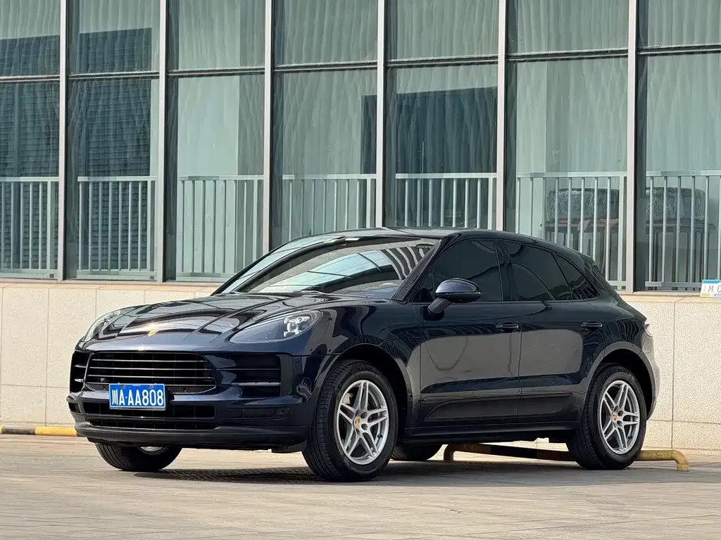 Porsche Macan — фото 9