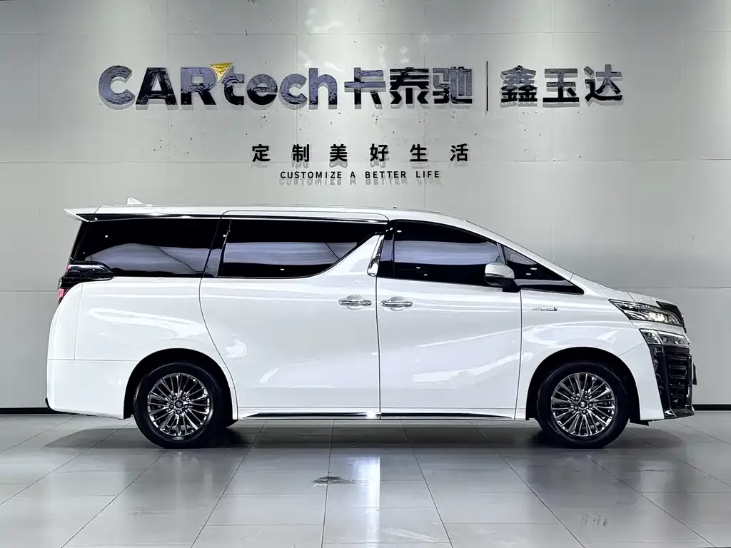 Toyota Vellfire — фото 5