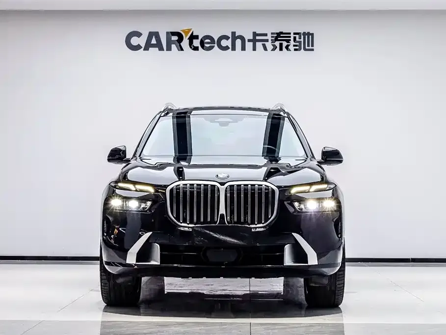 BMW X7 — фото 1