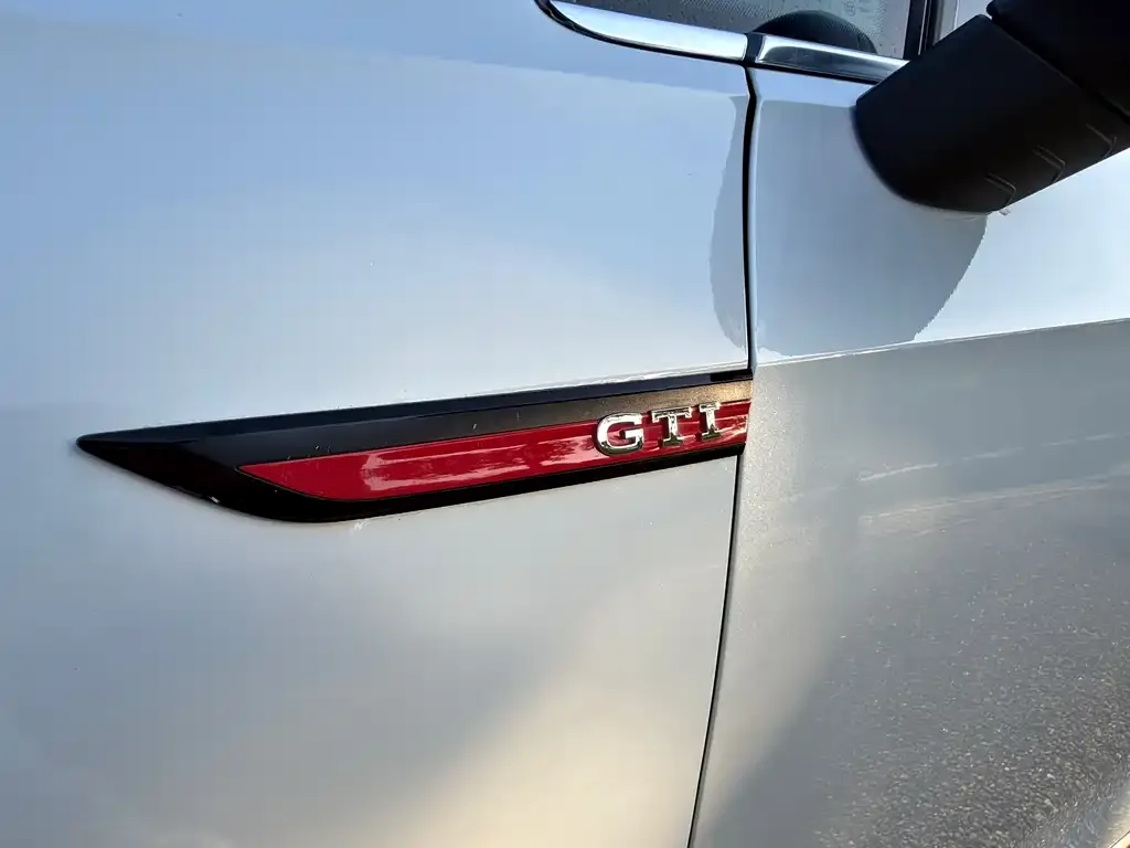 Volkswagen Golf GTI — фото 2