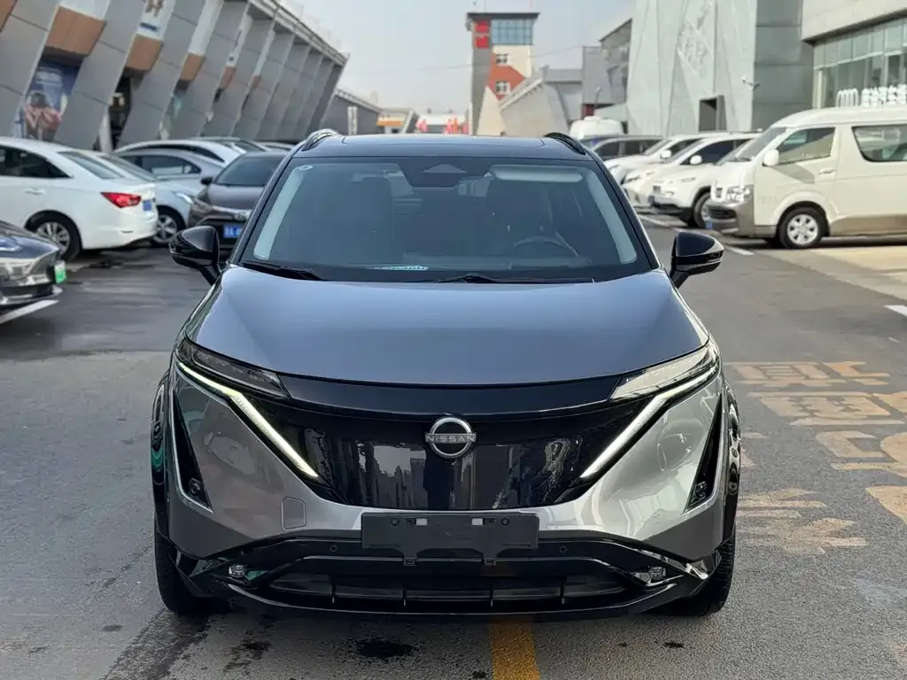 Nissan Ariya — фото 1