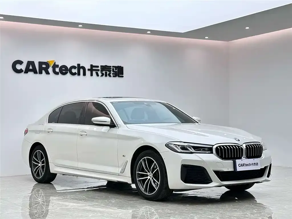 BMW 5 Series — фото 4