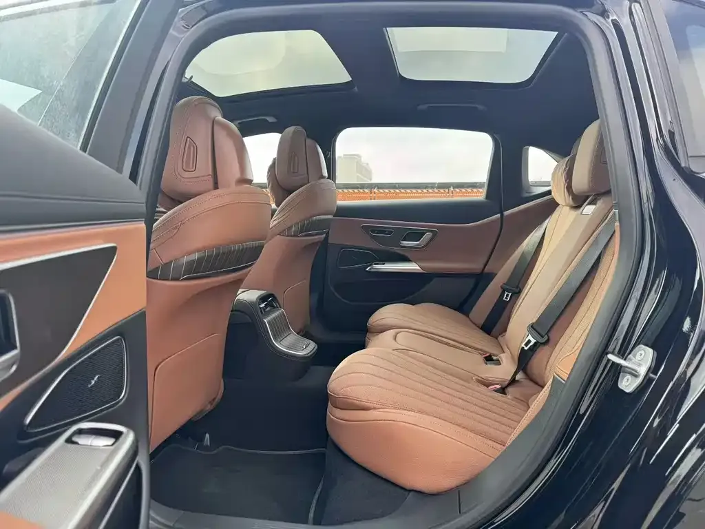Mercedes-Benz E-Class New Energy — фото 2