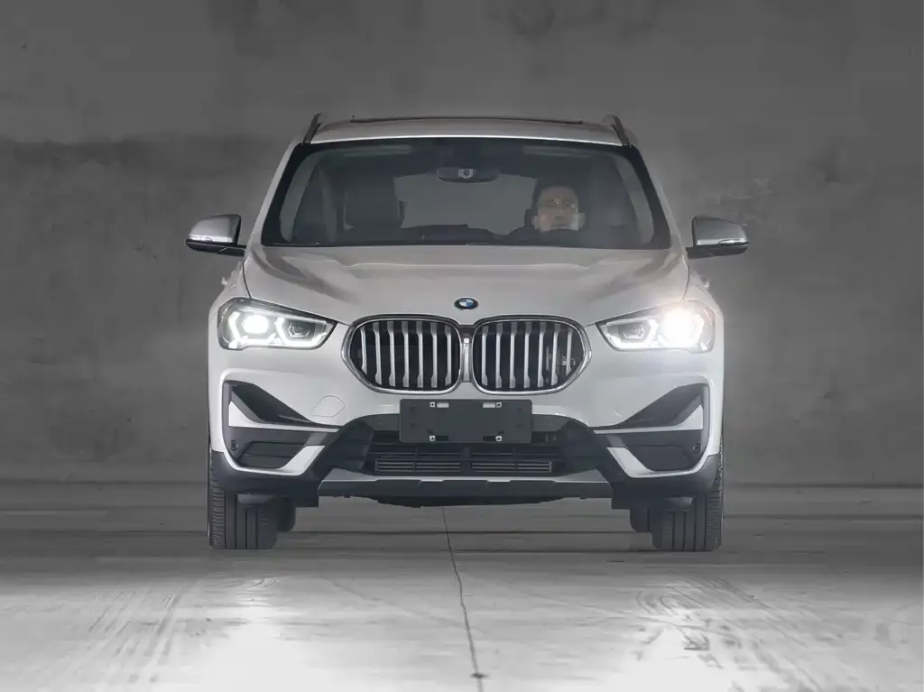 BMW X1 — фото 4