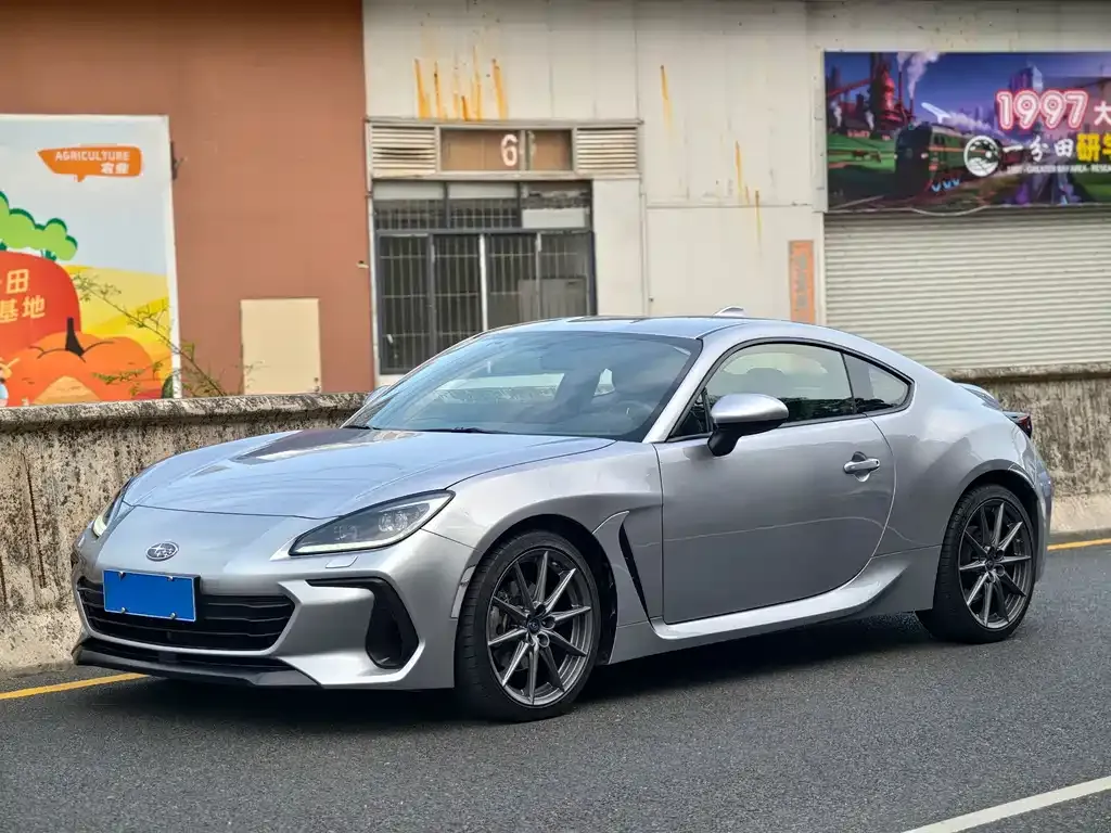 Subaru BRZ — фото 1