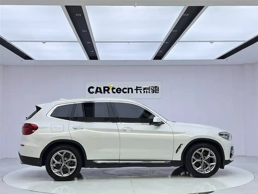 BMW X3 — фото 9