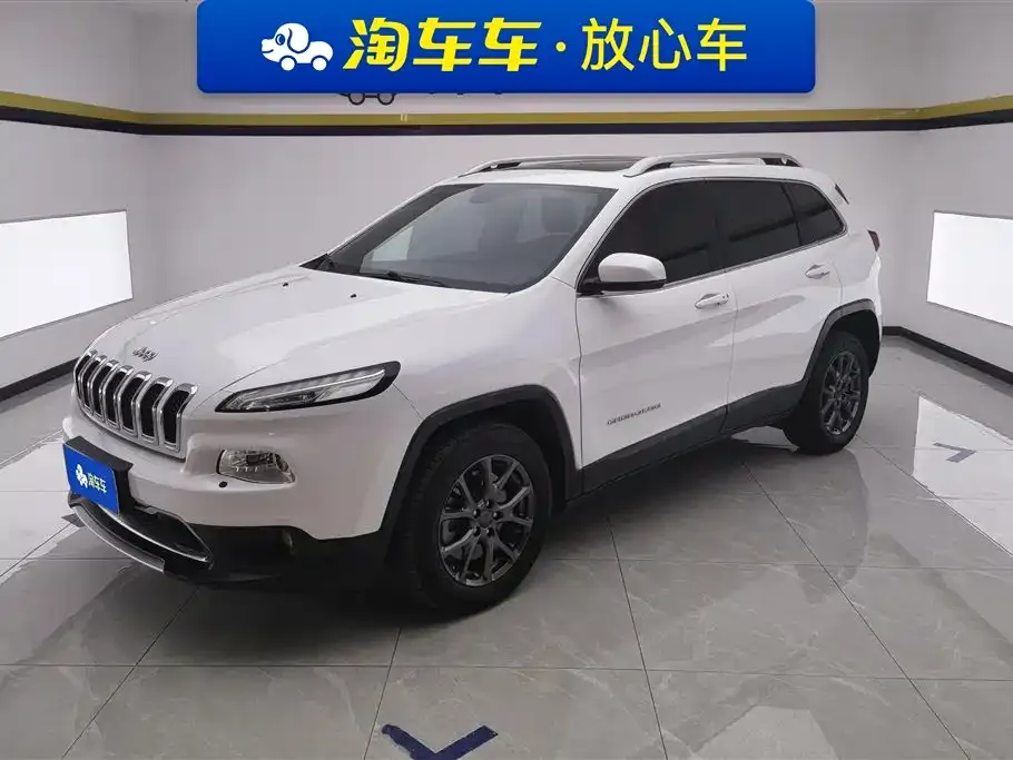 Jeep Cherokee — фото 1