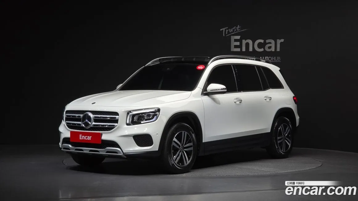 Mercedes-Benz GLB-Class — фото 1