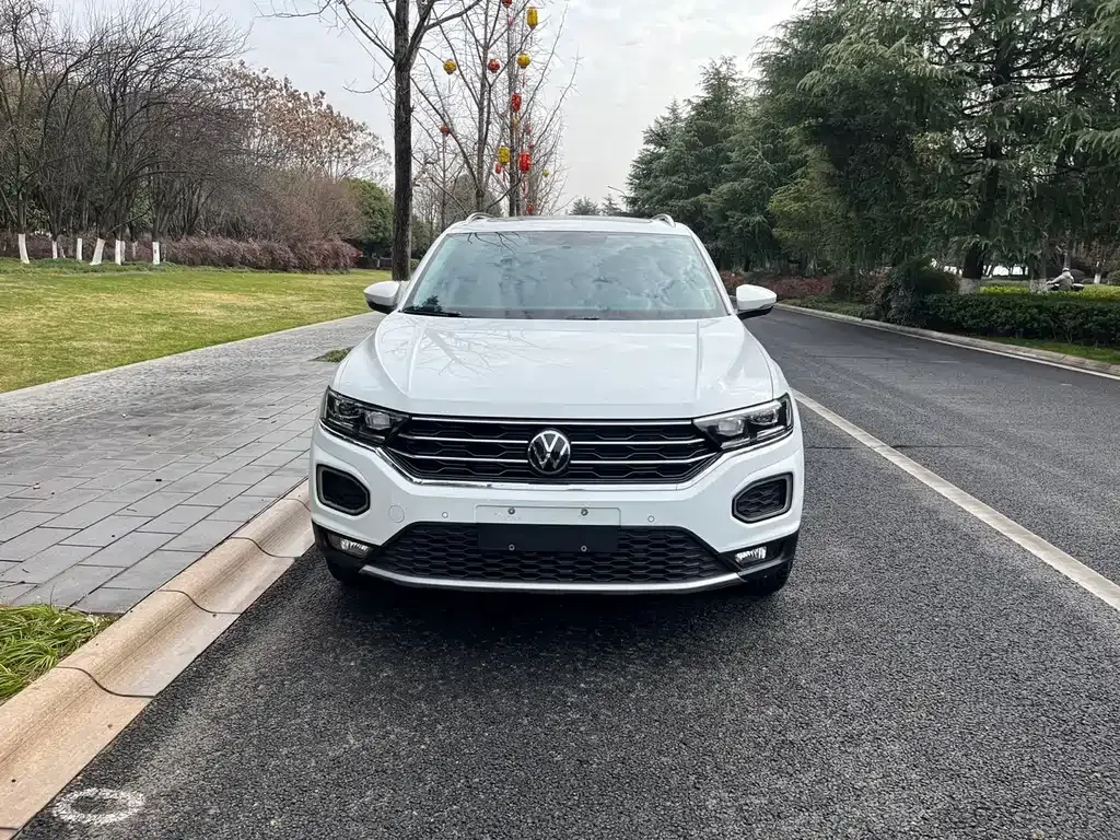 Volkswagen T-Roc — фото 5