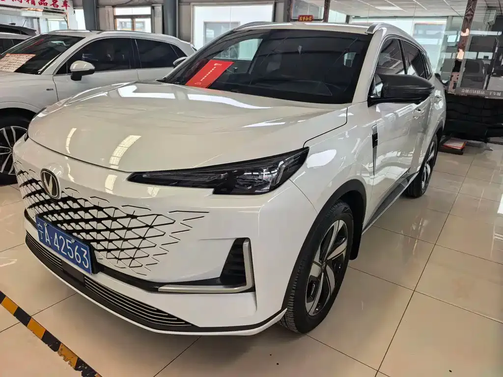 Changan CS55PLUS — фото 1